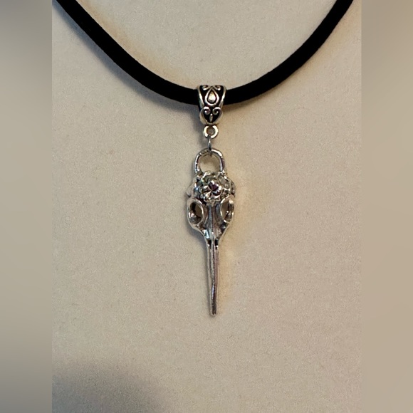 CROW RAVEN BIRD SKULL Pendant Silver Necklace Female Men Gothic Punk Biker Chain - Picture 7 of 8
